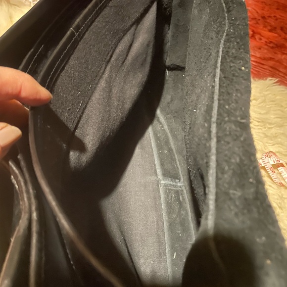 Roots 3 section leather briefcase - Picture 13 of 16